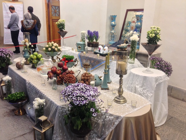 سفره هفت سین بر دانشکده زرتشتیان یزد نوروز 1397